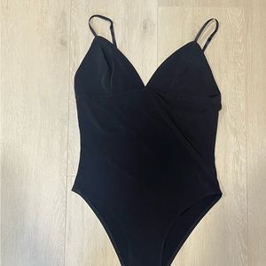 LEITH. size S. Triangle top bodysuit. Adjustable straps.